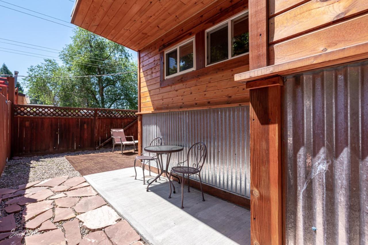 Lava Hideout Cabins Lava Hot Springs Exterior foto